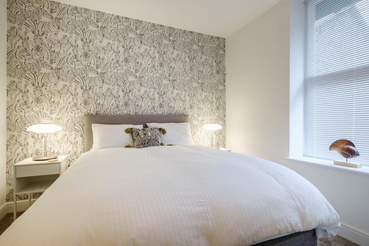 Flat 2, The Old Antiques Warehouse - Free Off-Site Health Club Access With Pool, Sauna, Steam Room & Gym Bowness-on-Windermere Bagian luar foto