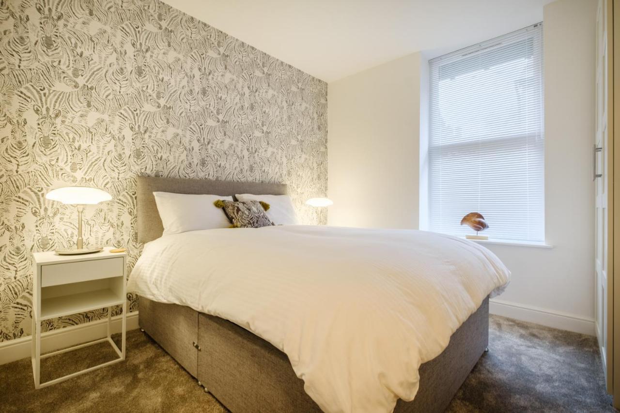 Flat 2, The Old Antiques Warehouse - Free Off-Site Health Club Access With Pool, Sauna, Steam Room & Gym Bowness-on-Windermere Bagian luar foto